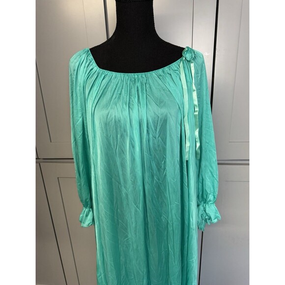 Vintage Miss Elaine Nightgown Slip Dress Womens Small Nylon Blue Mint 3/4 Sleeve - Picture 2 of 10